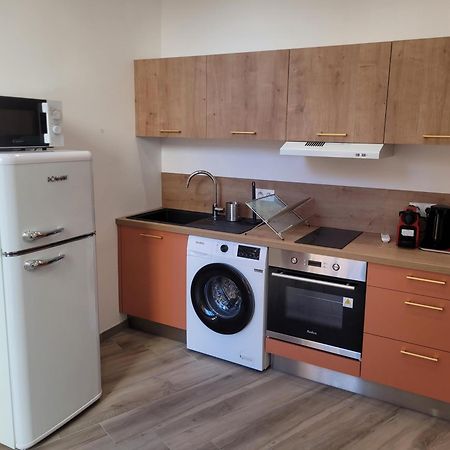 Appartement Secteur Gare Et Place De La Comedie, Wifi & Climatisation Montpellier Luaran gambar