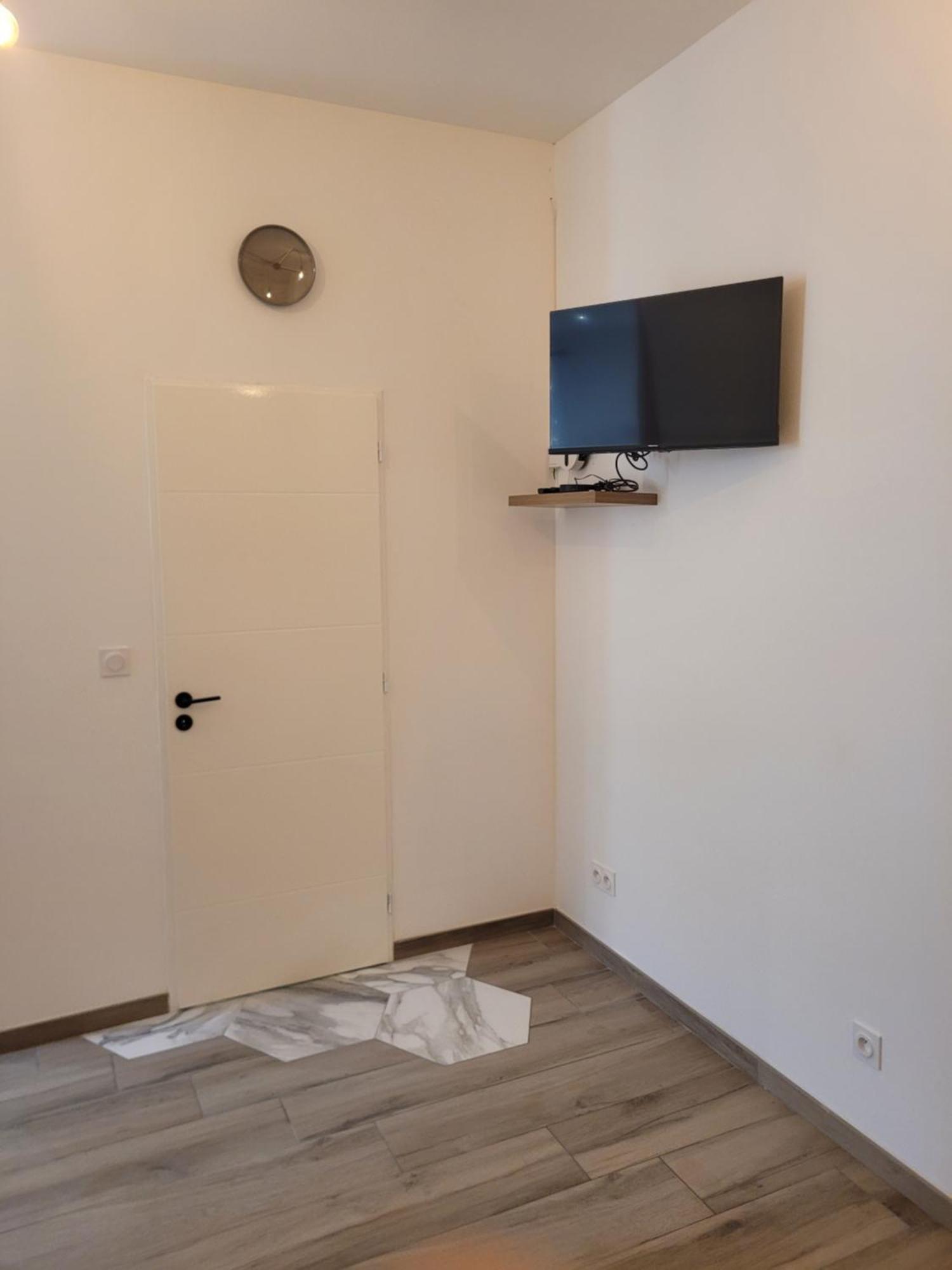 Appartement Secteur Gare Et Place De La Comedie, Wifi & Climatisation Montpellier Luaran gambar
