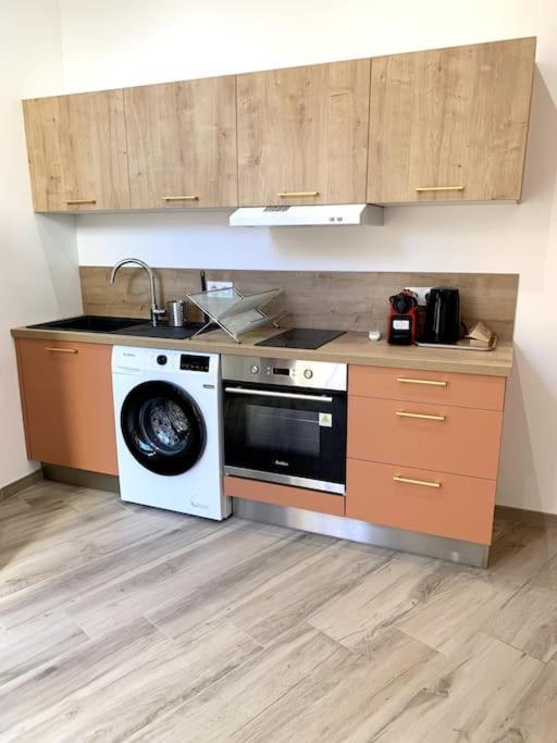 Appartement Secteur Gare Et Place De La Comedie, Wifi & Climatisation Montpellier Luaran gambar