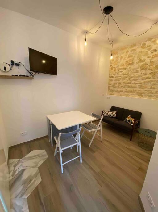 Appartement Secteur Gare Et Place De La Comedie, Wifi & Climatisation Montpellier Luaran gambar
